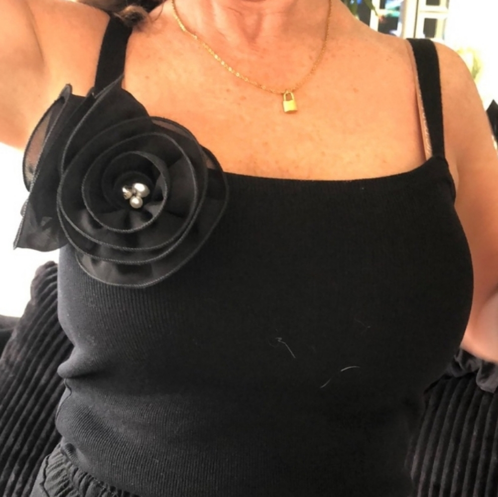 New CARRIE BRADSHAW VIBES FLOWER TANK SEX IN THE CITY SZ SM/MED ONE OF A KIND